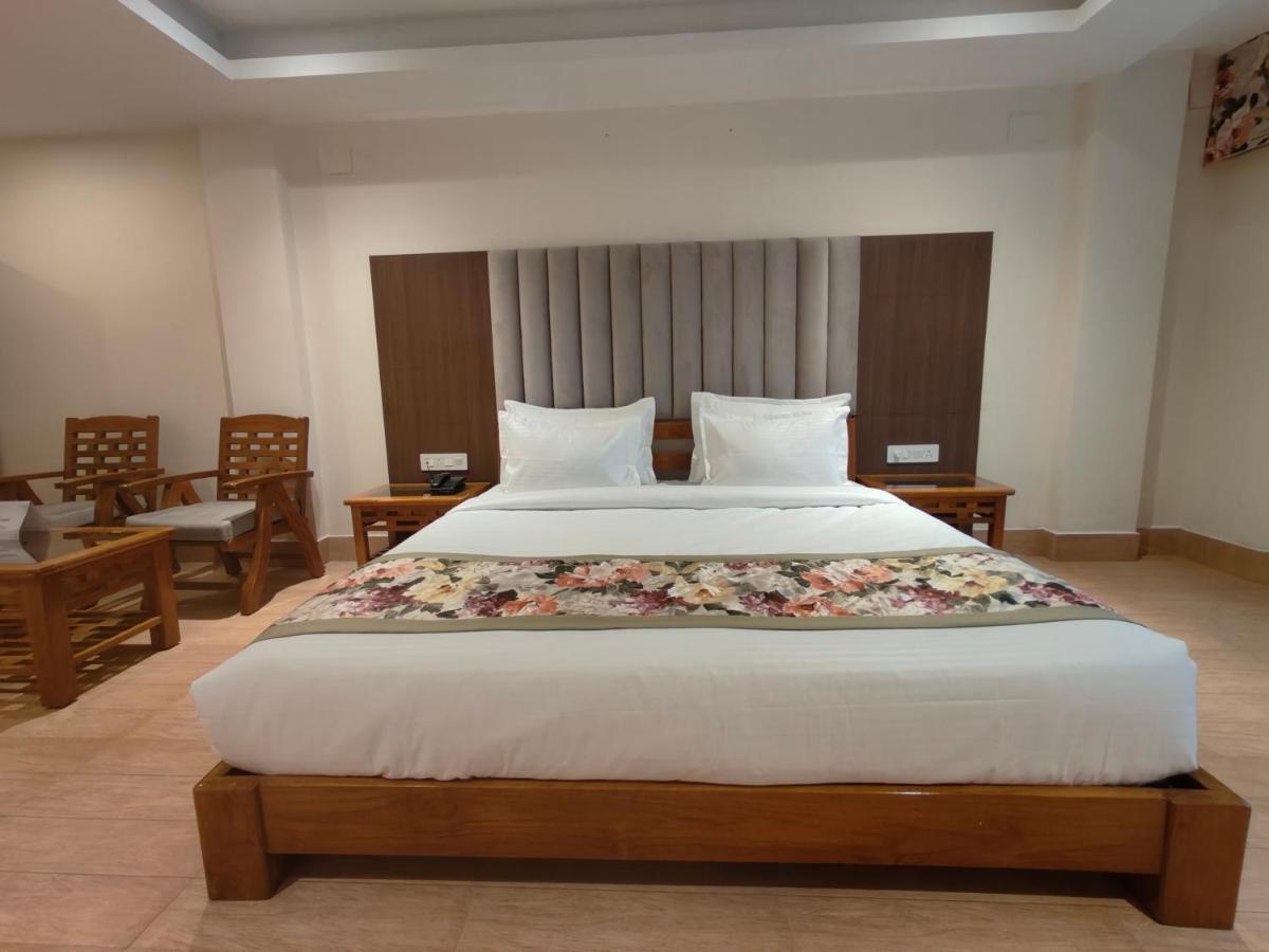 Mount Polaris Suites & Spa Калимпонг Екстериор снимка