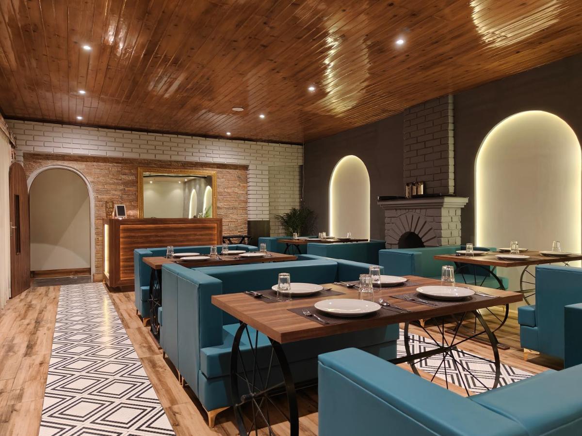 Mount Polaris Suites & Spa Калимпонг Екстериор снимка