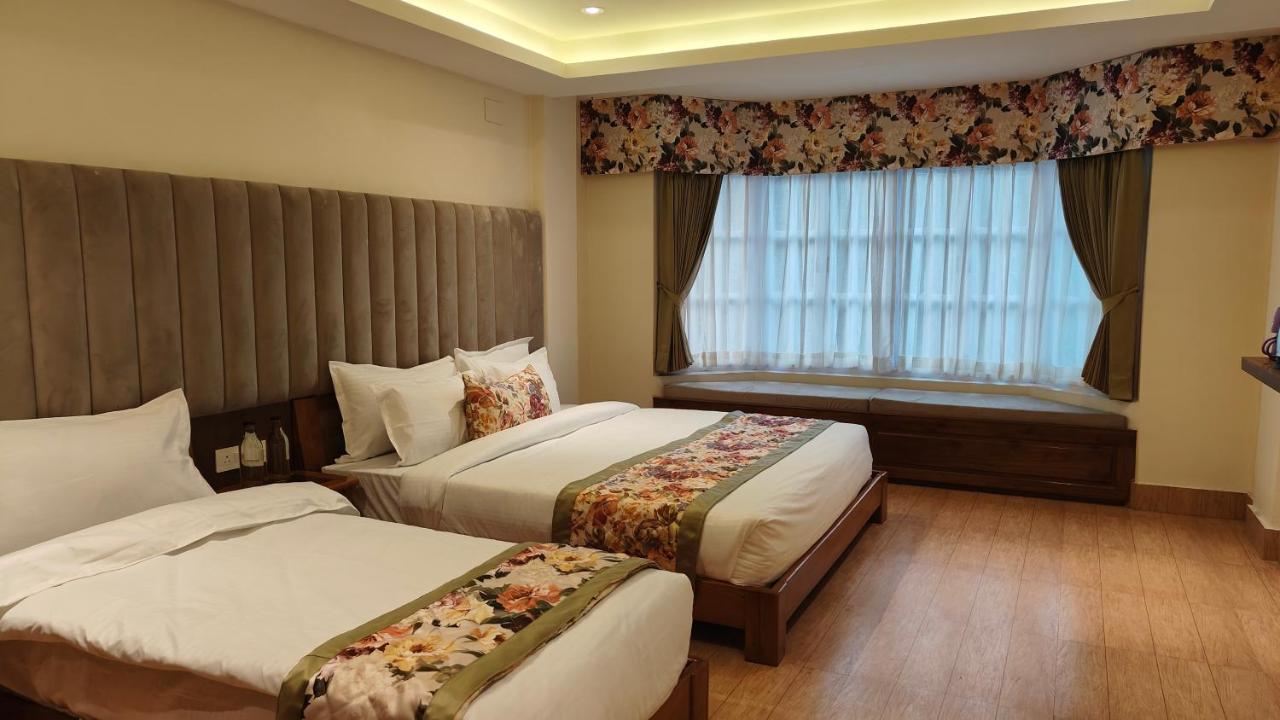 Mount Polaris Suites & Spa Калимпонг Екстериор снимка