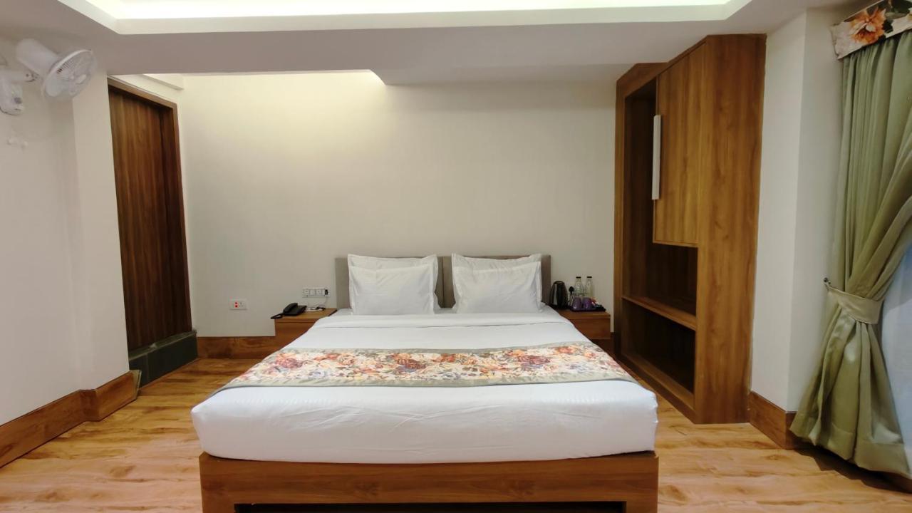 Mount Polaris Suites & Spa Калимпонг Екстериор снимка