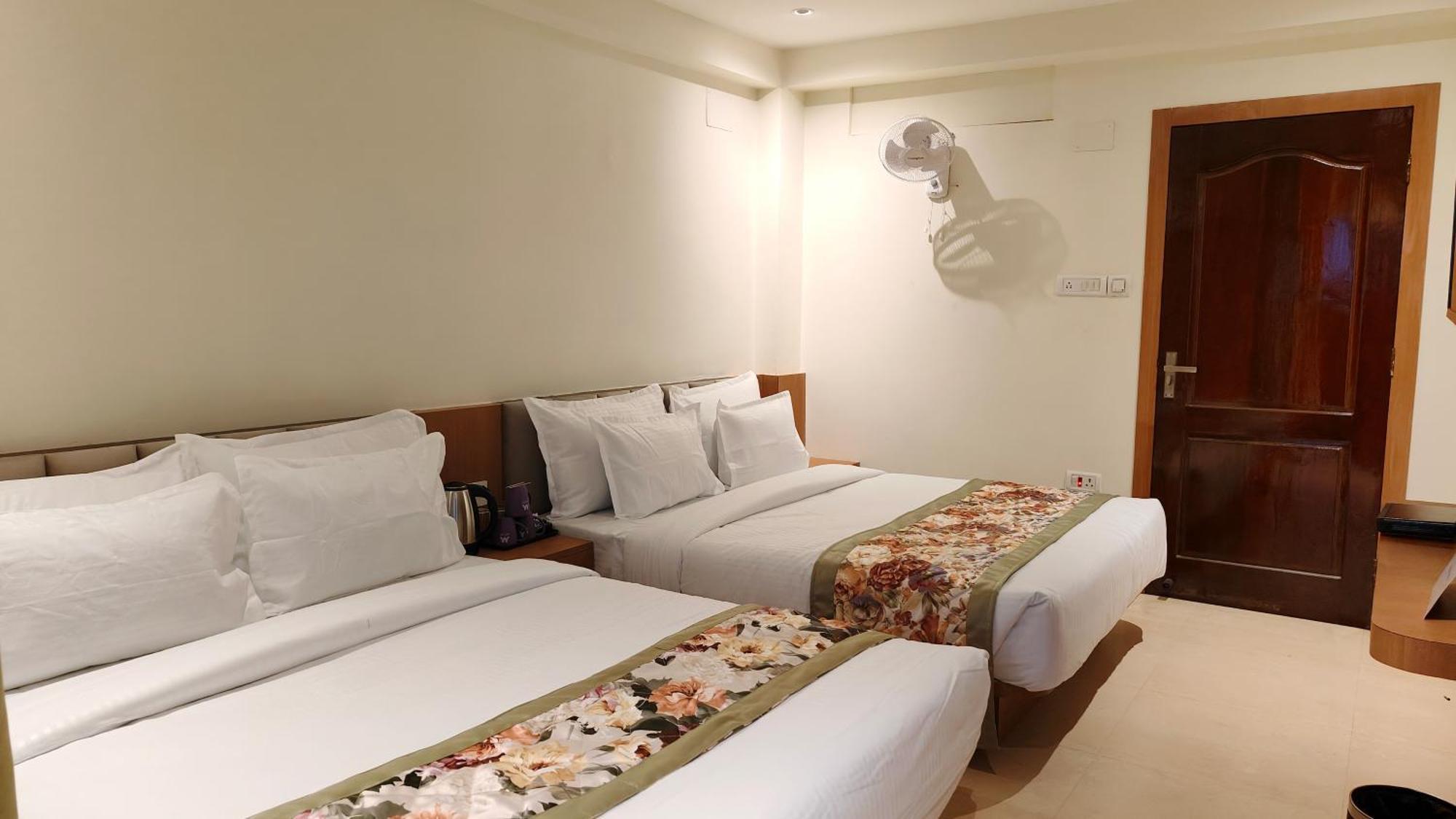 Mount Polaris Suites & Spa Калимпонг Екстериор снимка
